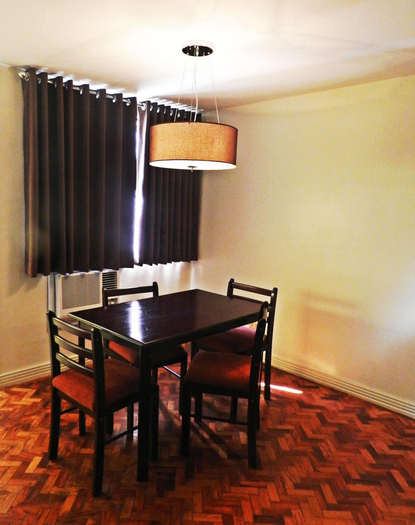 Salcedo Suites Makati City Buitenkant foto