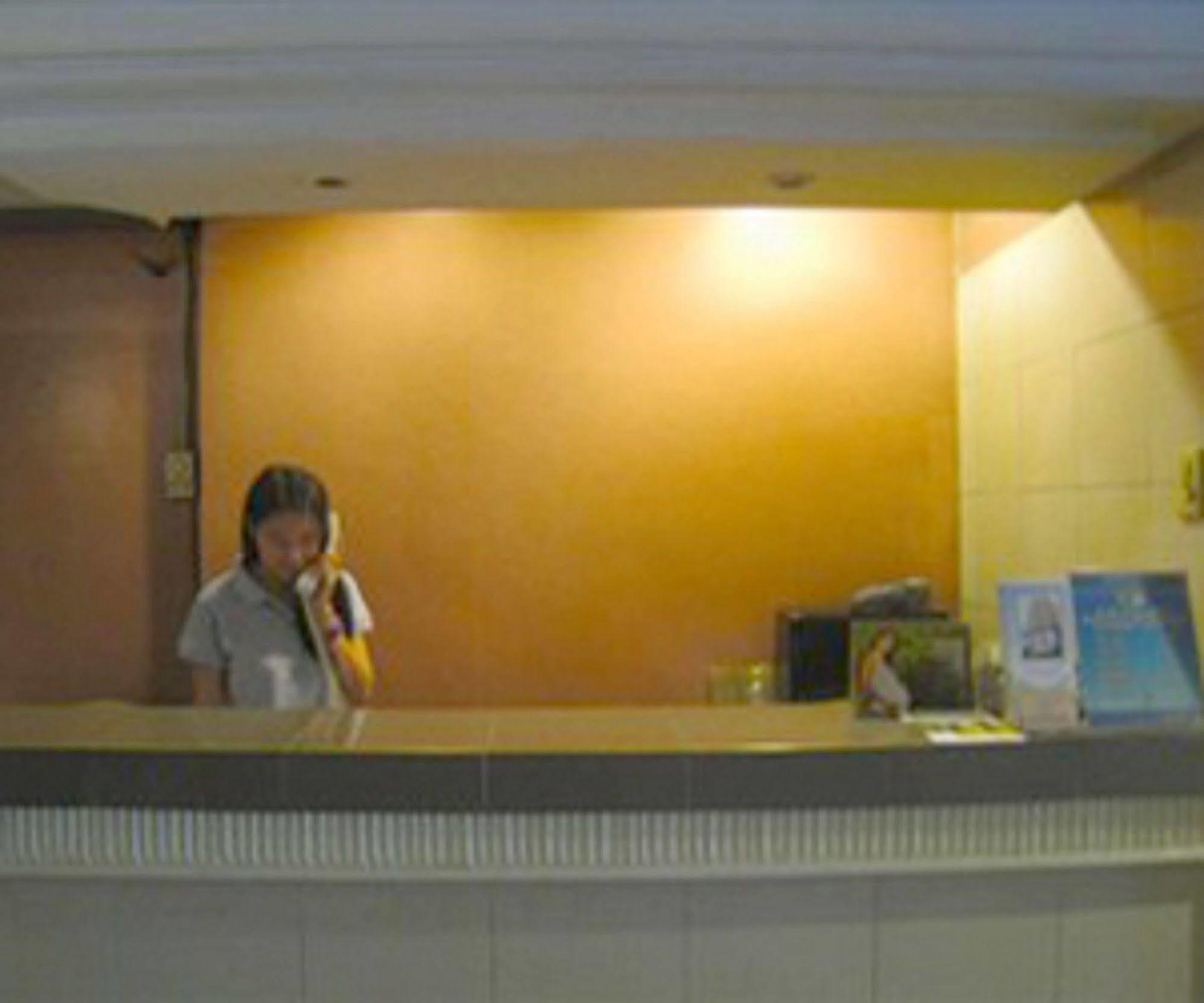 Salcedo Suites Makati City Buitenkant foto