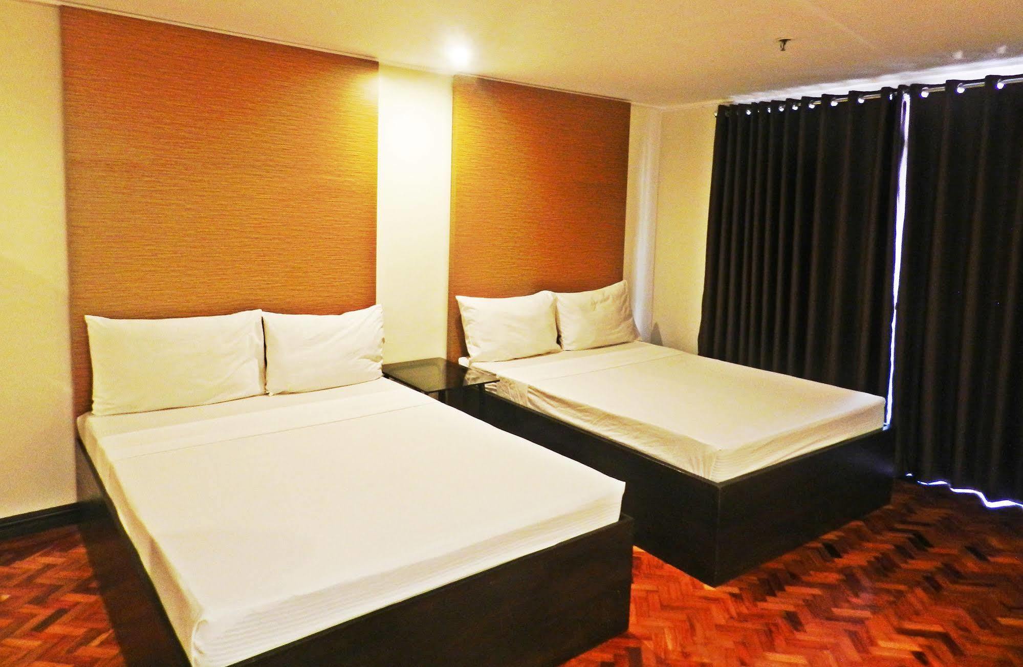 Salcedo Suites Makati City Buitenkant foto